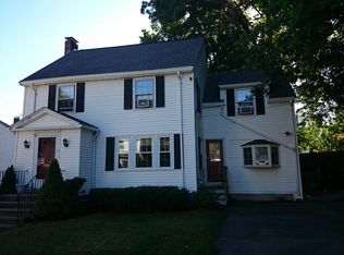 11 Gretter Rd, West Roxbury, MA 02132