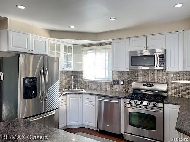 235 W Farnum Ave — Photo 6