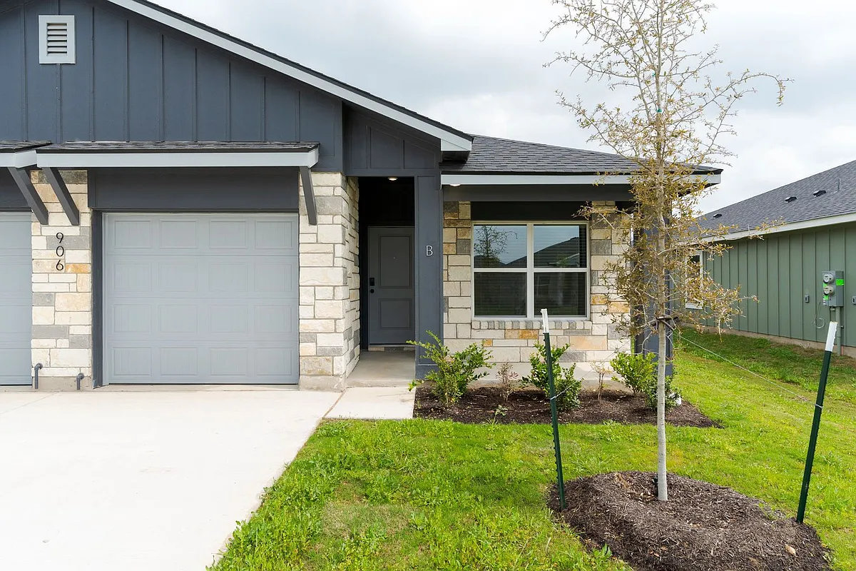Building Photo - 906 Wax Myrtle Ct