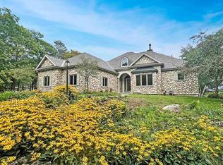 11592 Lakeview Rd, Ellison Bay, WI 54210