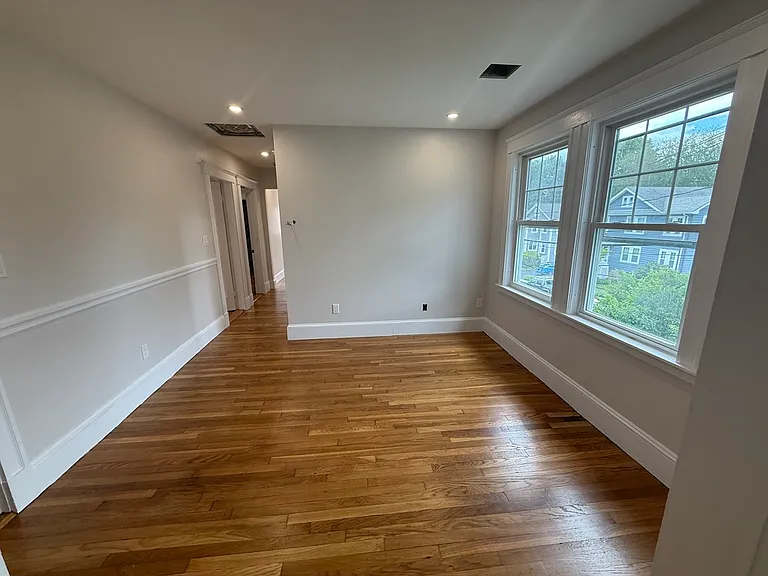 67 Walnut St #2 — Photo 10