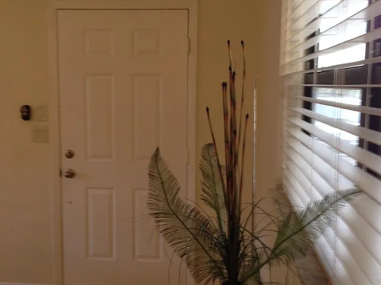 300 Parkdale Dr — Photo 20