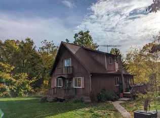 52 Carpenter Rd, New Hampton, NY 10958