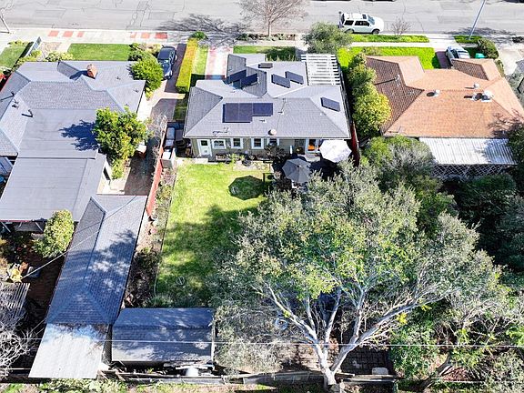 3rd image of 51 Davis Avenue