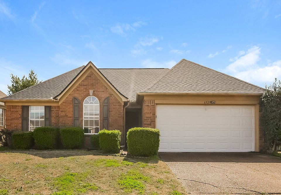 1st image of 6929 Country Walk Dr