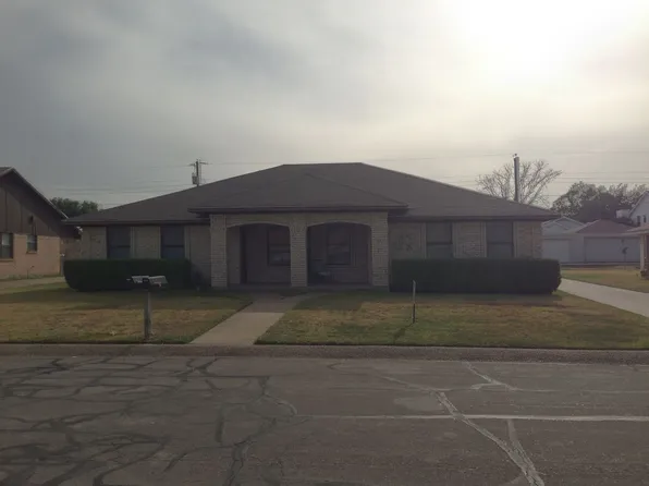1403 Chapel Creek Rd, Woodway, TX 76712