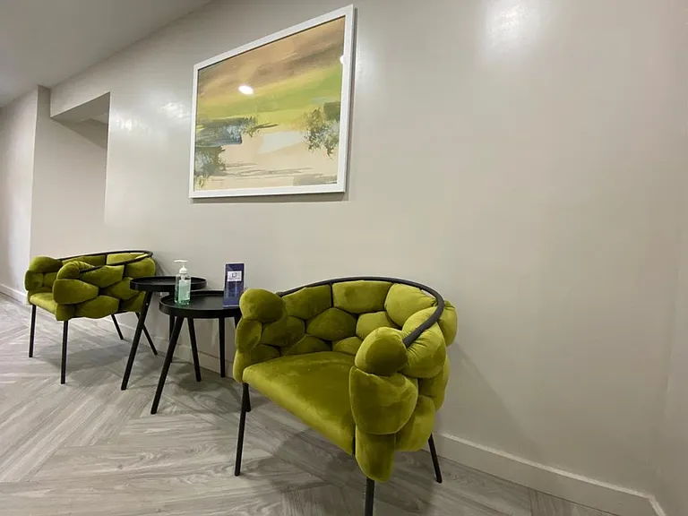 Livingston Gardens — Photo 10
