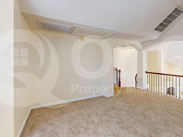 740 Peco St — Photo 15