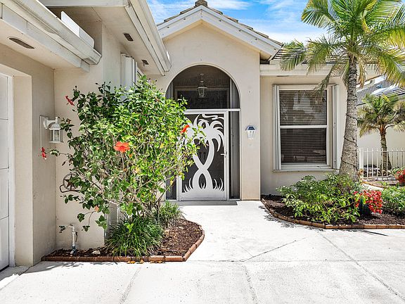 4th image of 5022 SE Inkwood Way SE