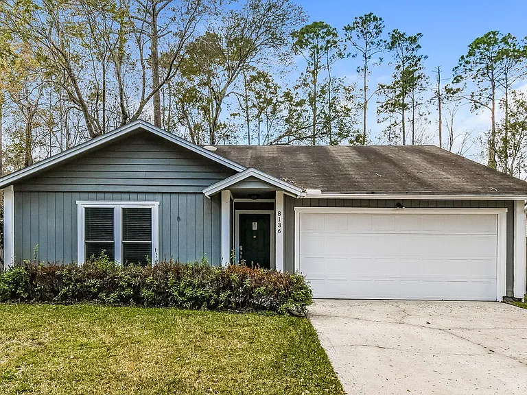 8136 Honeysuckle Ln — Photo 1