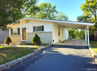 2729 Link Rd, Saint Louis, MO 63114