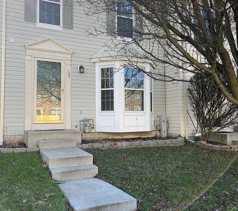 1st image of 107 Paden Ct