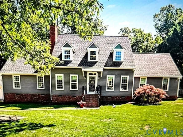7101 N Hairpin Dr, Quinton, VA 23141