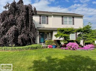 51817 Rivard Rd, New Baltimore, MI 48047