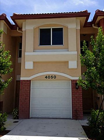 1st image of 4050 Oak Landing Dr