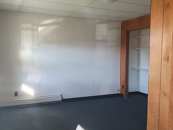 4th image of 2415 Barnette St #2