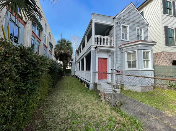 3 Elizabeth St, Charleston, SC 29403
