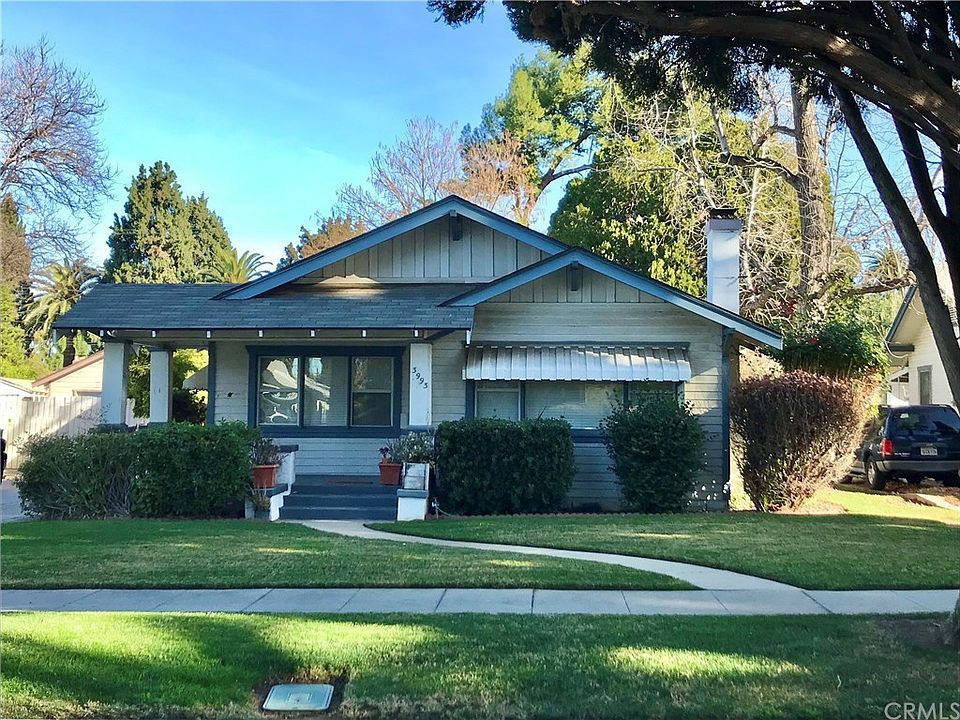 2nd image of 3993 Oakwood Pl