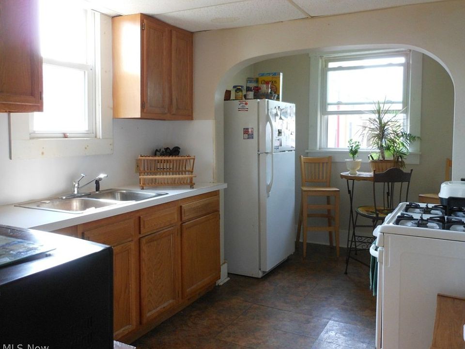 2nd image of 3024 Glenn Pl NW