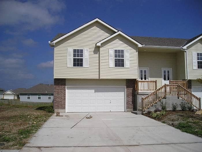 1024 Kaycee Dr, Raymore, MO 64083 Zillow