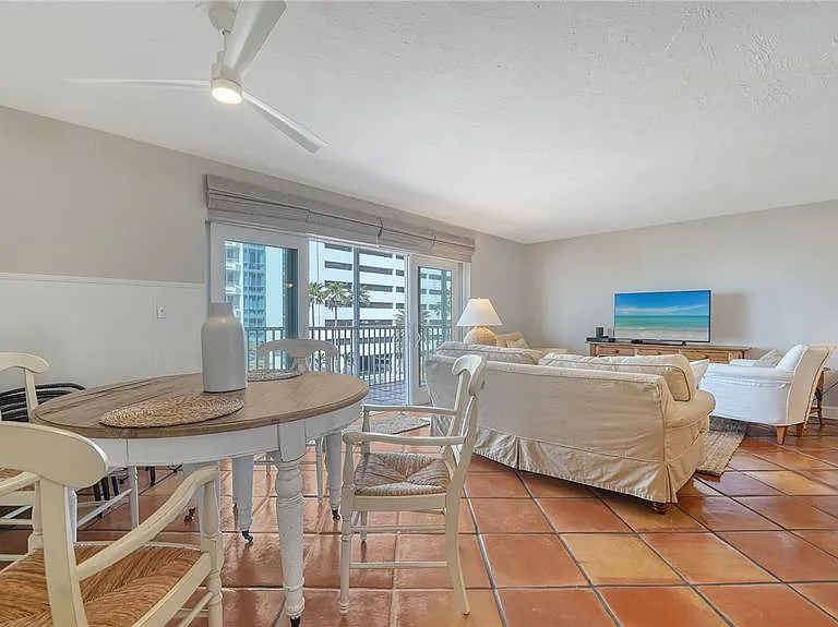 800 Benjamin Franklin Dr #406 — Photo 7