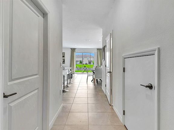 4th image of 5715 Archipelago St