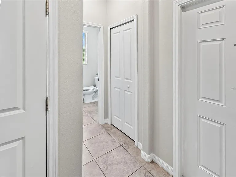 15504 Florence Hollow Pl — Photo 3