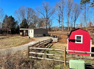 168 Barkdale Rd, Troutman, NC 28166