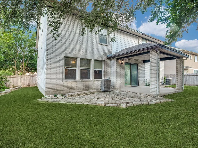140 Springtree Pkwy — Photo 25