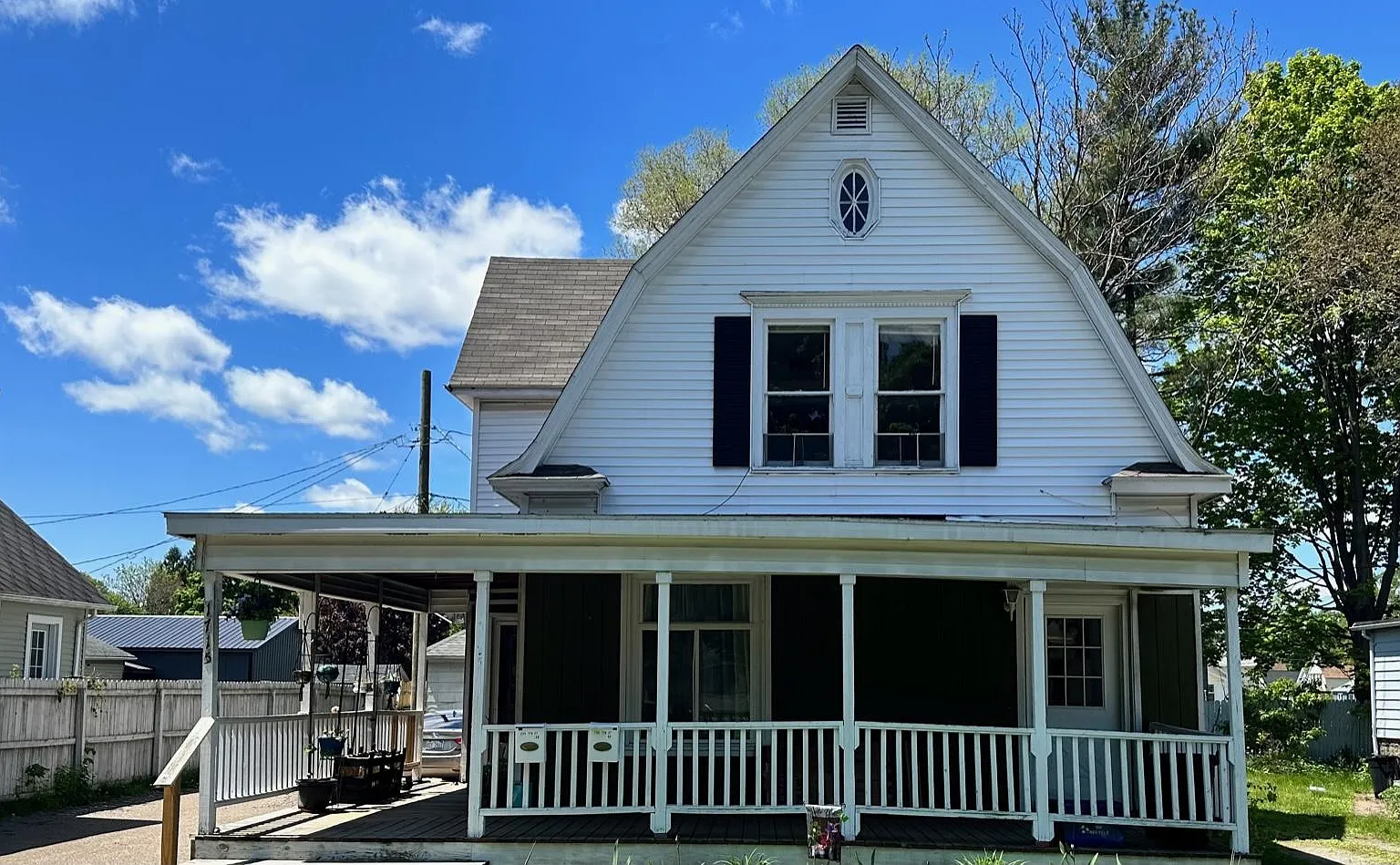 2 bed, 1000 sqft, $900 — Photo 1