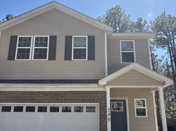 540 Gabriel Ln, Aberdeen, NC 28315