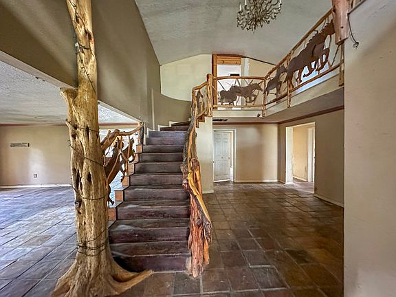 5th image of 620 Sundown Rd