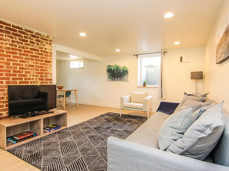 5115 N Concord Ave #B — Photo 1