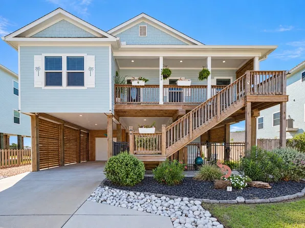 12839 E Conquistador Dr, Galveston, TX 77554