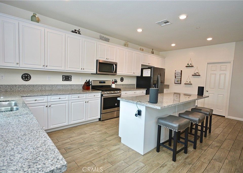 1st image of 31585 Greenwich Ct