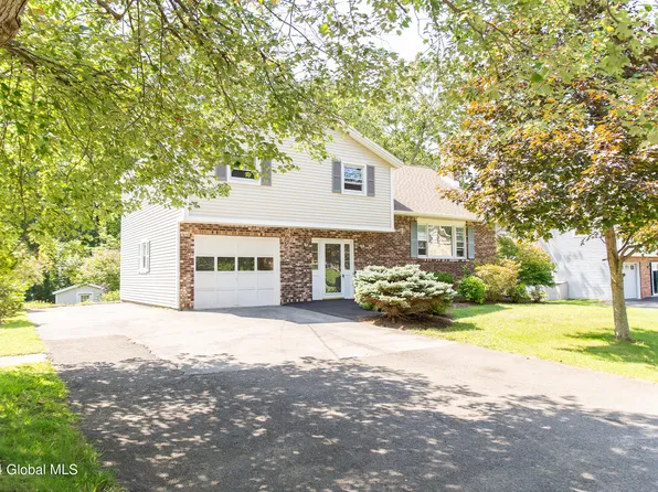 12 Red Coach Drive, Scotia, NY 12302