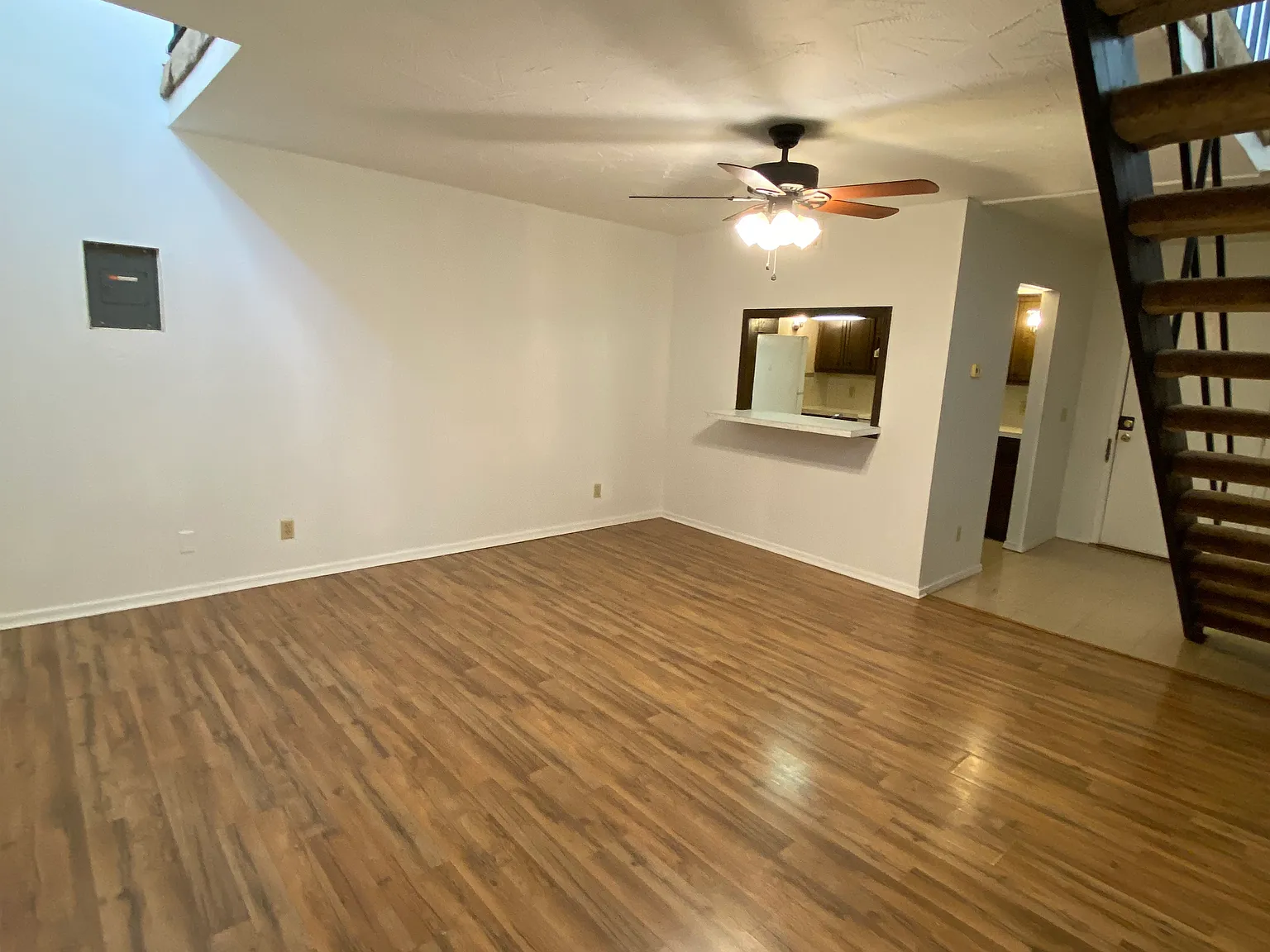 1 bed, 750 sqft, $550 — Photo 3