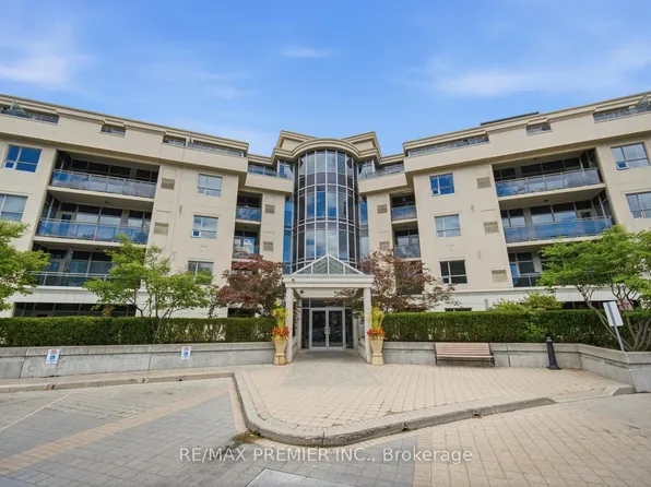 8201 Islington Ave #217, Vaughan, ON L4L 9S6