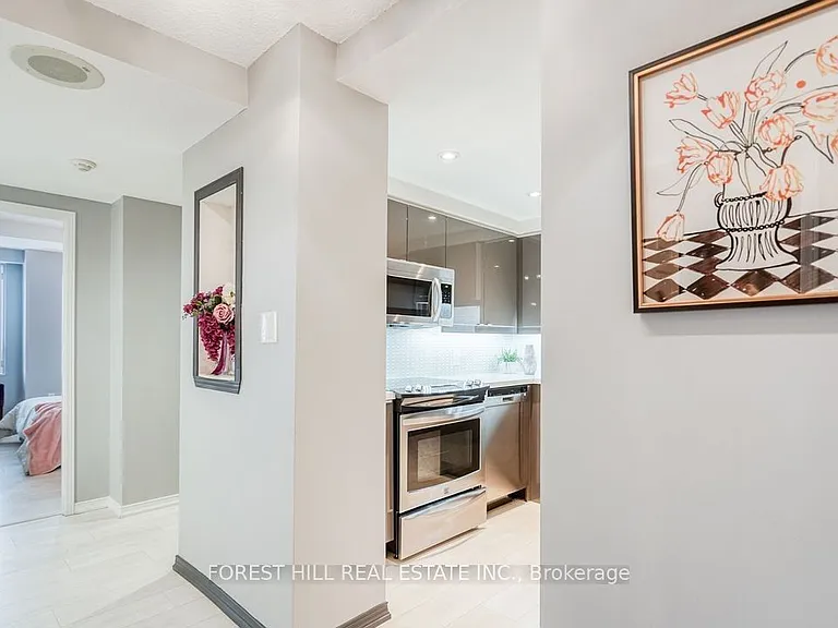1818 Bayview Ave #704 — Photo 5