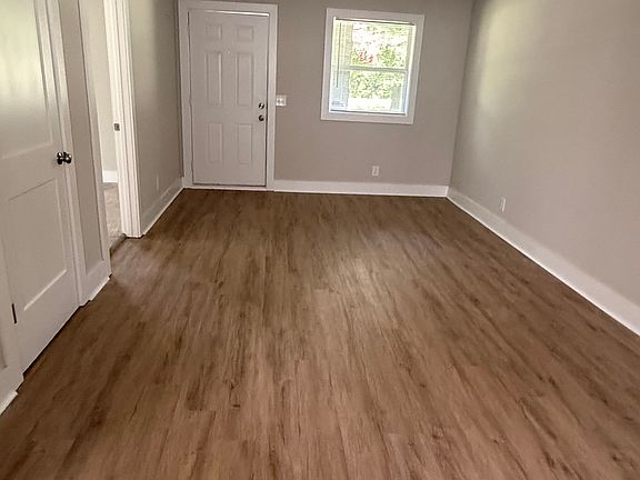 3rd image of 525 Walton Ferry Rd APT A3