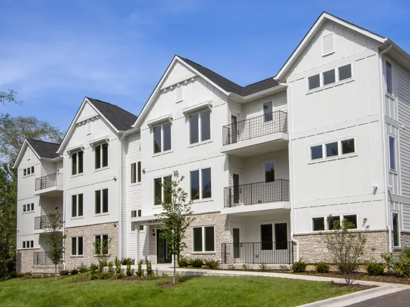 0S231 N Winfield Rd #206, Winfield, IL 60190