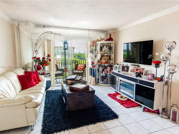 4717 NW 7th St APT 609-10, Miami, FL 33126