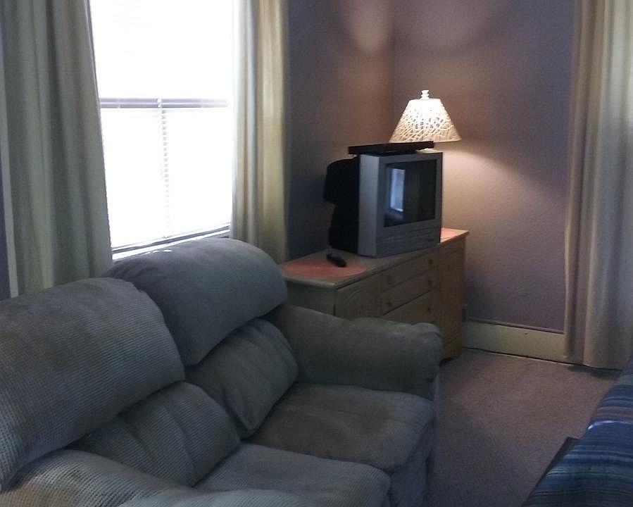 Livingroom West Wall