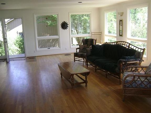 3rd image of 5109 Rock Bridge Ln