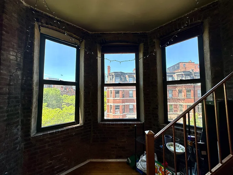 279 Newbury St #5 — Photo 8