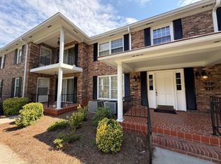 2711 Reynolda Rd #2D, Winston Salem, NC 27106