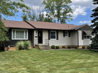 10790 Lawndale Dr, Parma Heights, OH 44130