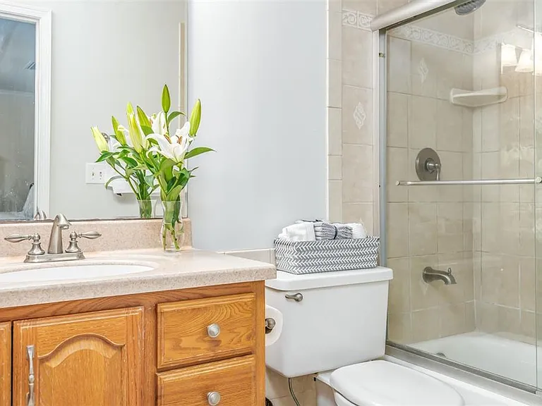 200 Davors Dr — Photo 14