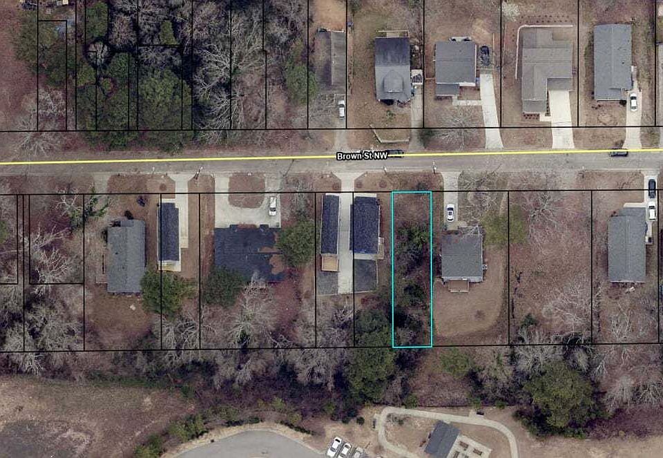 2nd image of 2660 Brown St NW