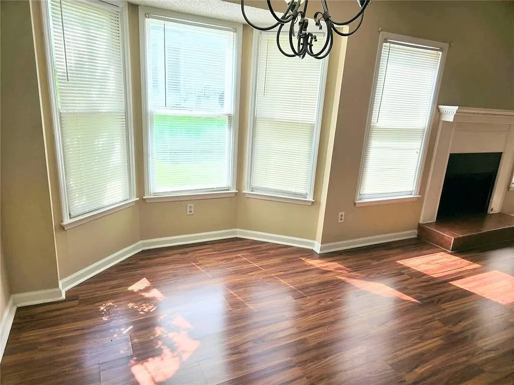 2 bed, 2.0 bath, 1082 sqft, $1,400 — Photo 3